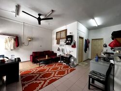 Changi Road (D14), Shop House #580068671